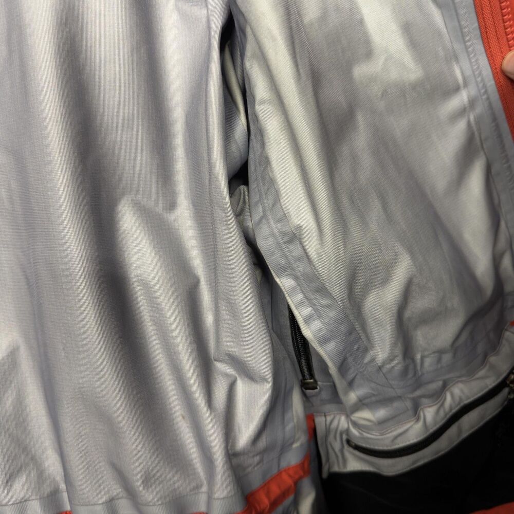 L.L. Bean Gore-Tex Rain Jacket Womens M Orange Hooded Waterproof Hiking Shell - Picture 10 of 16